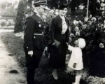 Nadkom. A.Janasinski z rodzina, Bialystok, 09.09.1938.jpg
