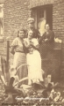 Wladyslaw Grandowski z rodzina okolo 1933.jpg